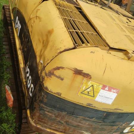 卡特彼勒320C履带式挖掘机