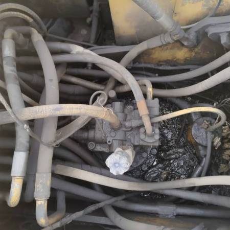 卡特彼勒320C履带式挖掘机