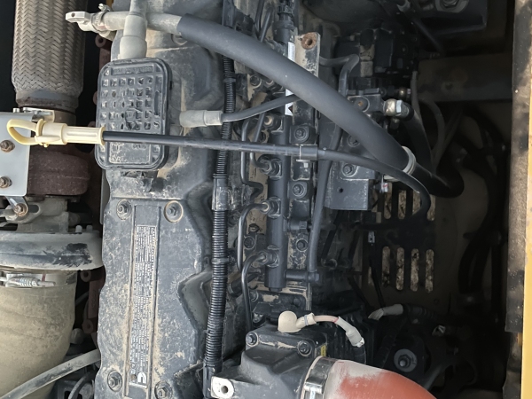 徐工XE240D履帶式挖掘機