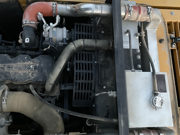 徐工XE240D履帶式挖掘機