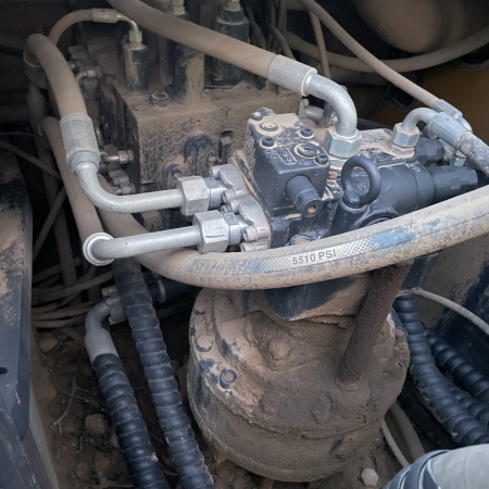 徐工XE240D履带式挖掘机