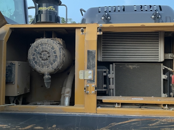 徐工XE240D履帶式挖掘機