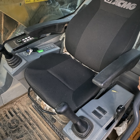 徐工XE240D履带式挖掘机