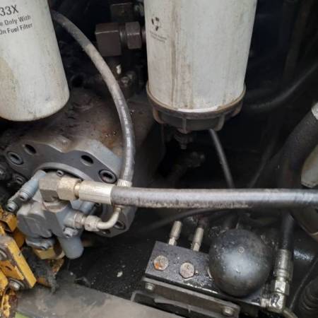 山东临工LG6135E履带式挖掘机