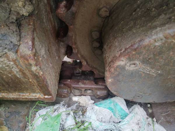 山東臨工LG6135E履帶式挖掘機(jī)