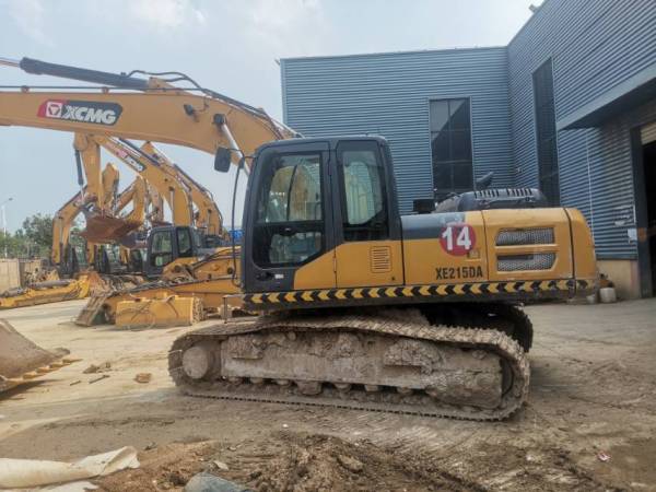 徐工XE215DA履帶式挖掘機(jī)