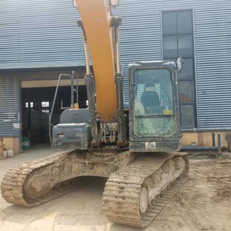 徐工XE215DA履带式挖掘机