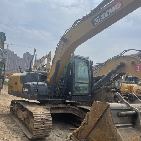 徐工XE135D履带式挖掘机