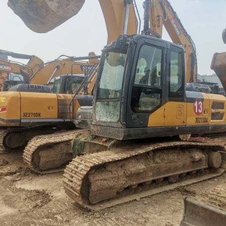 徐工XE215DA履带式挖掘机