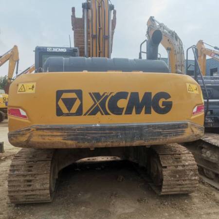 徐工XE215DA履带式挖掘机