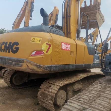 徐工XE215DA履带式挖掘机