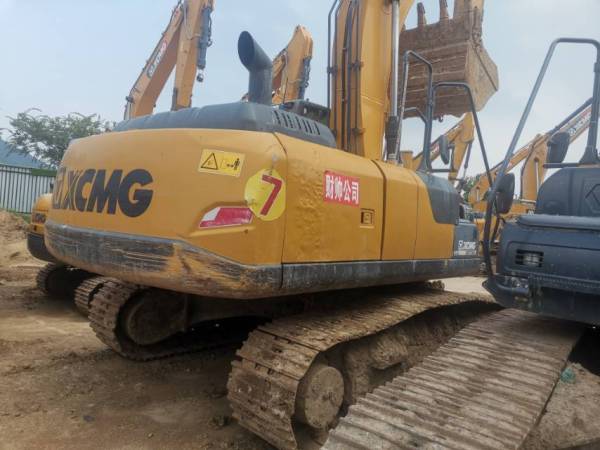 徐工XE215DA履帶式挖掘機(jī)