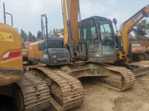 徐工XE215DA履帶式挖掘機