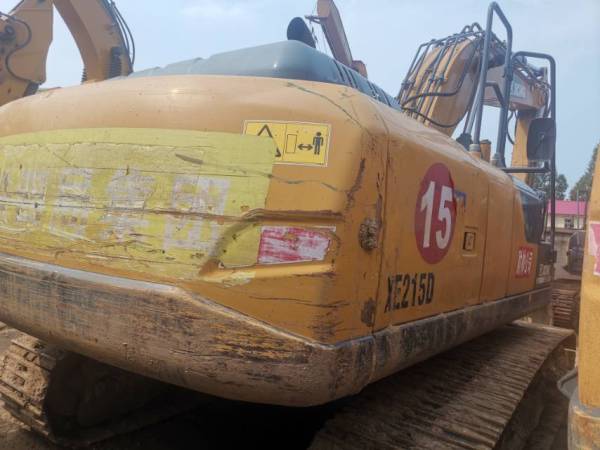 徐工XE215DA履帶式挖掘機(jī)