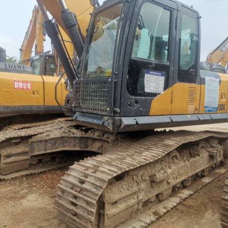 徐工XE270DK履带式挖掘机