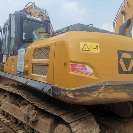 徐工XE270DK履带式挖掘机