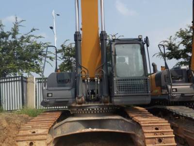 徐工XE380DK履帶式挖掘機(jī)