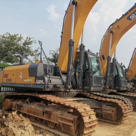 徐工XE380DK履带式挖掘机