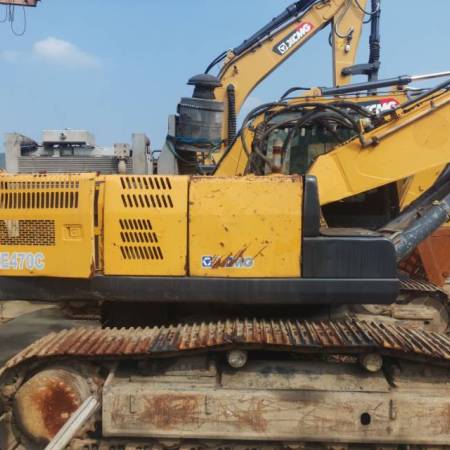 徐工XE470C履带式挖掘机