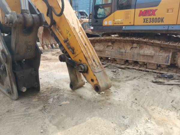 徐工XE470C履帶式挖掘機