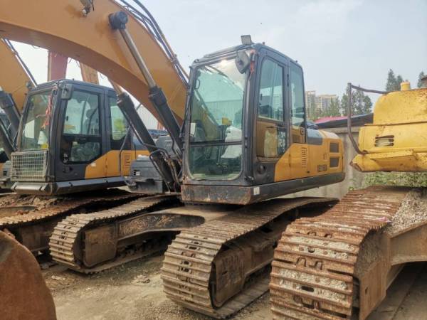 徐工XE200DA履帶式挖掘機(jī)