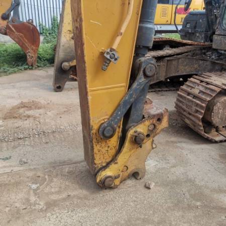 徐工XE200DA履带式挖掘机