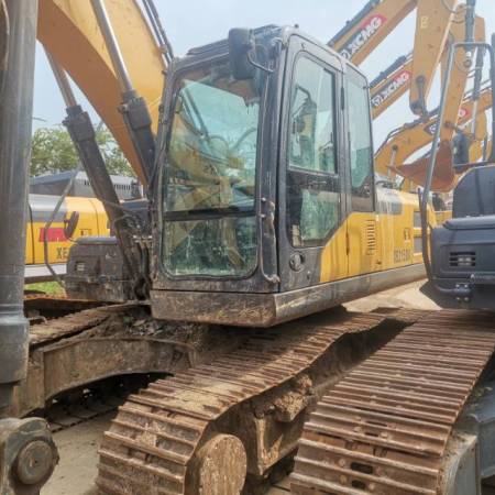 徐工XE215DA履带式挖掘机