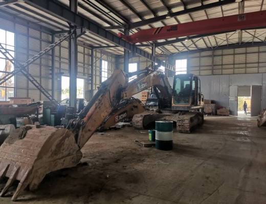 徐工XE215D履带式挖掘机