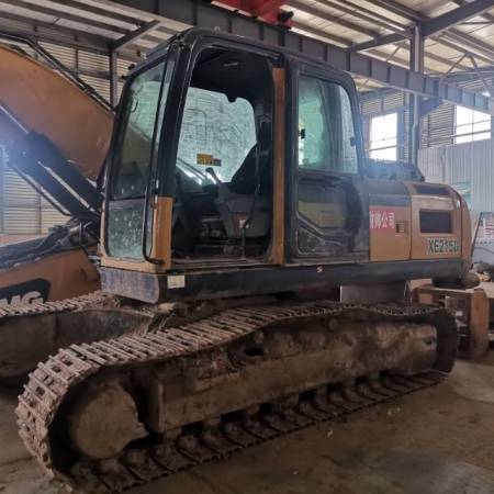 徐工XE215D履带式挖掘机