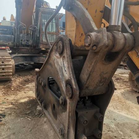 徐工XE520DK履带式挖掘机