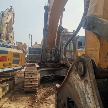 徐工XE520DK履带式挖掘机