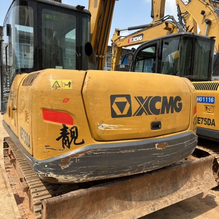 徐工XE75DA履带式挖掘机