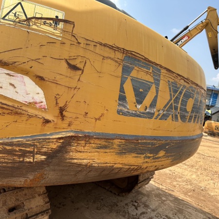 徐工XE200DA履带式挖掘机