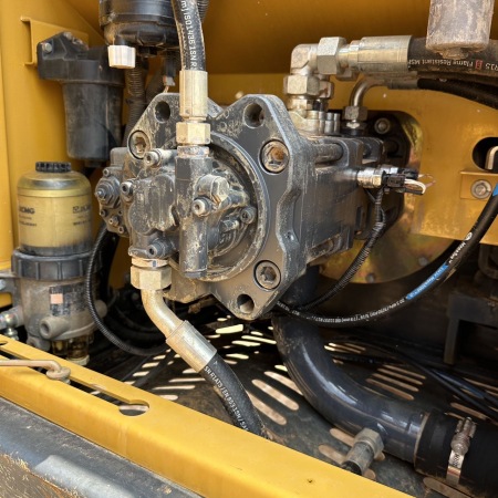 徐工XE200DA履带式挖掘机