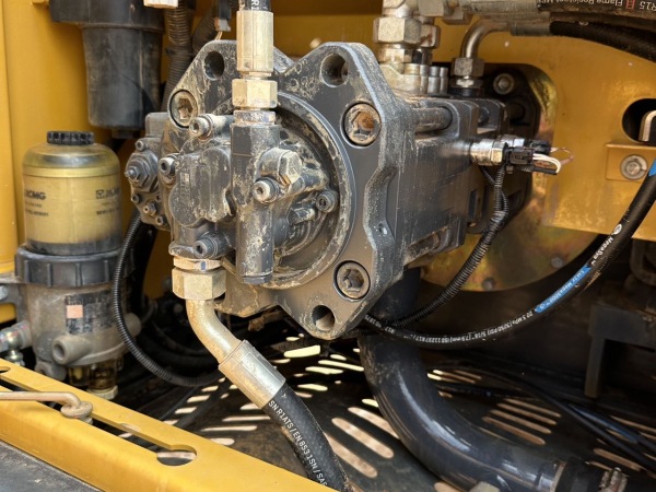 徐工XE200DA履帶式挖掘機(jī)