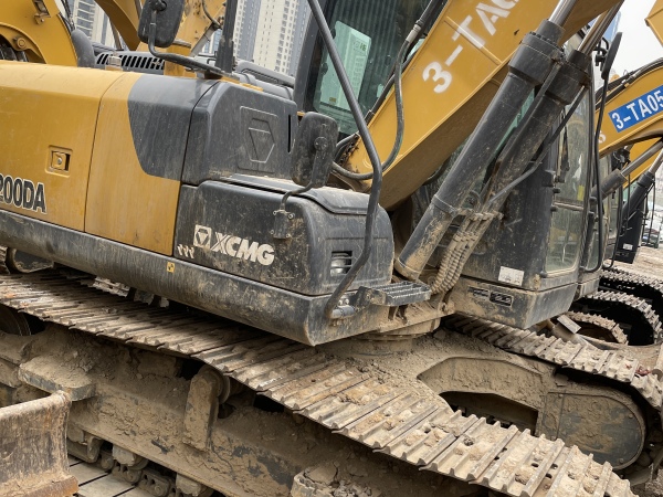 徐工XE155DK履帶式挖掘機(jī)