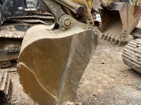 徐工XE155DK履帶式挖掘機(jī)