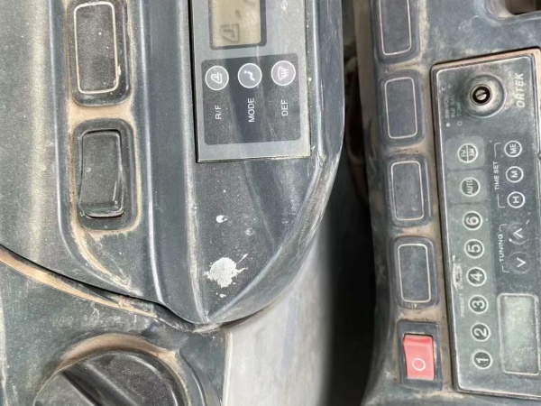 神鋼SK260履帶式挖掘機