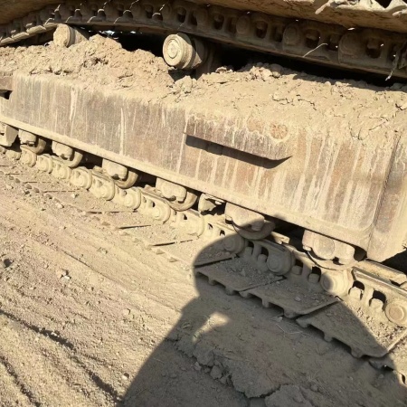 神钢SK260履带式挖掘机