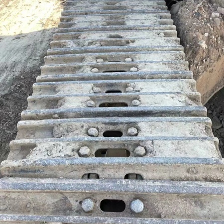 神钢SK260履带式挖掘机