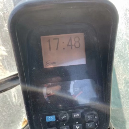 神钢SK260履带式挖掘机