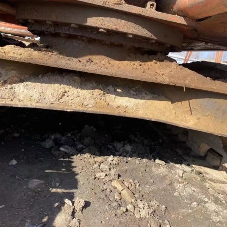 斗山DX80履带式挖掘机