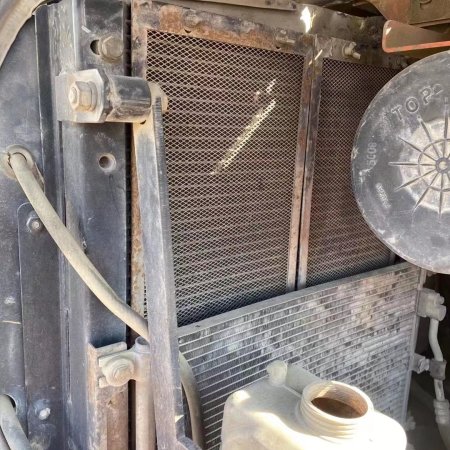 斗山DX80履带式挖掘机