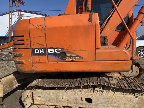 斗山DX80履帶式挖掘機