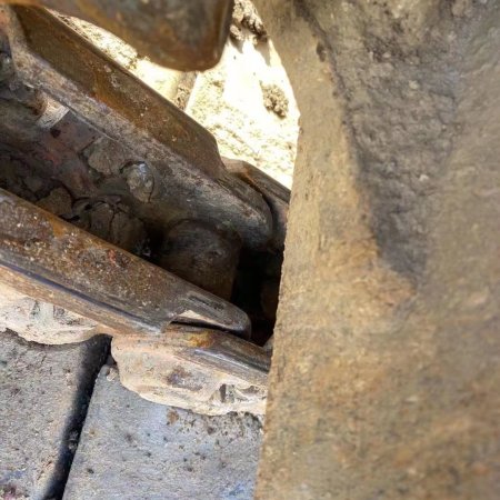 斗山DX80履带式挖掘机