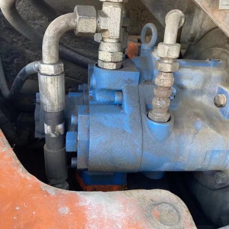 斗山DX80履带式挖掘机