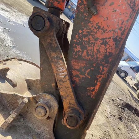 斗山DX80履带式挖掘机