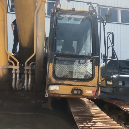 中联重科ZE360E履带式挖掘机