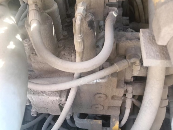 中聯(lián)重科ZE360E履帶式挖掘機(jī)