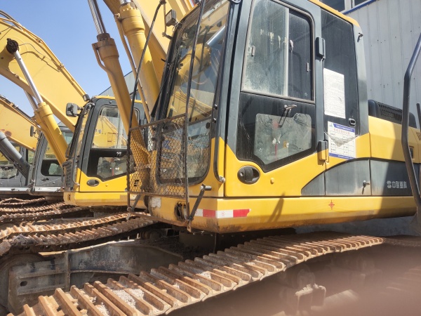 中聯(lián)重科ZE360E履帶式挖掘機(jī)